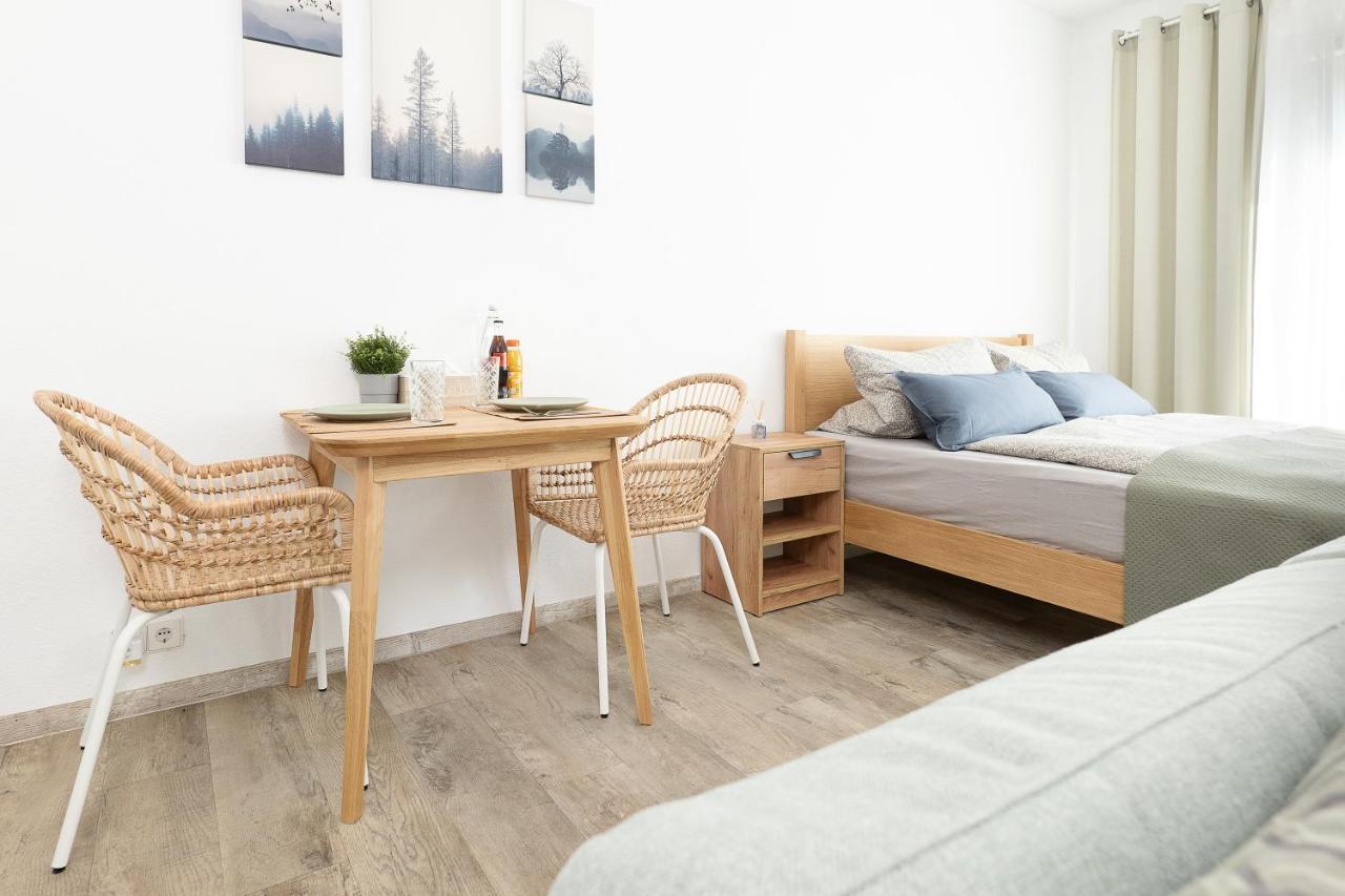 Apart4Me Scandi Apartment Geislingen Zentral Mit Parkplatz Geislingen an der Steige Eksteriør billede